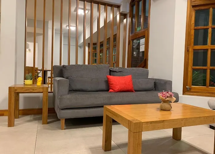 De La Plaza Hotel Villa Gesell